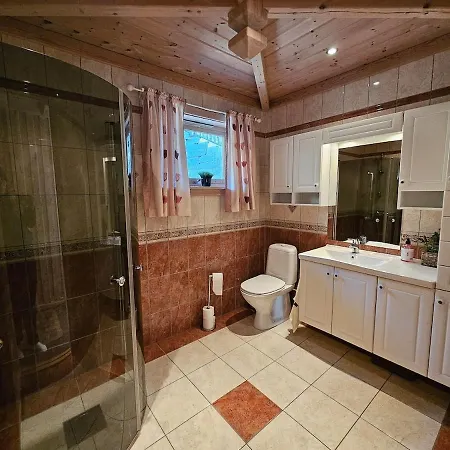 Huset Ved Dalsfjorden *