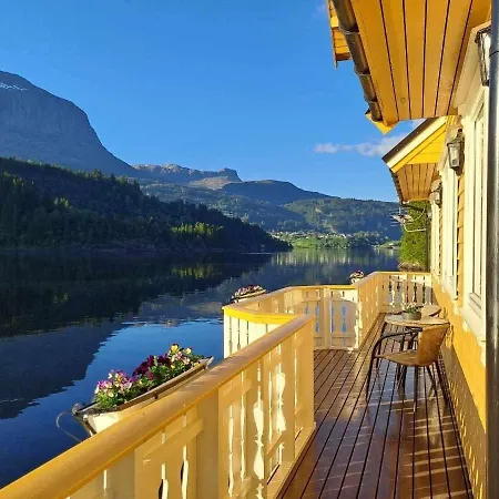 Huset Ved Dalsfjorden Holiday home