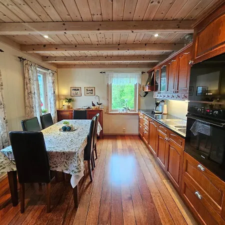 Huset Ved Dalsfjorden Holiday home